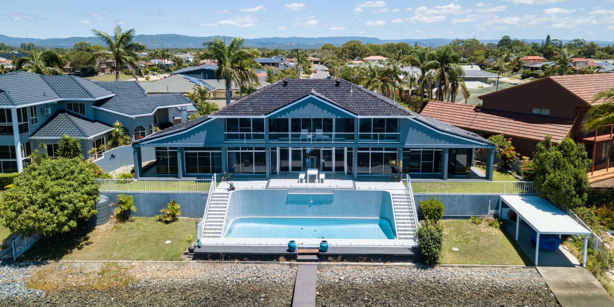 Broadbeach Waters, the Perfect Holiday Home Location Gold Coast